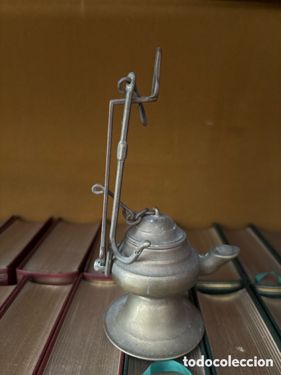 Antig&uuml;edades: L&aacute;mpara de aceite antigua - Foto 1