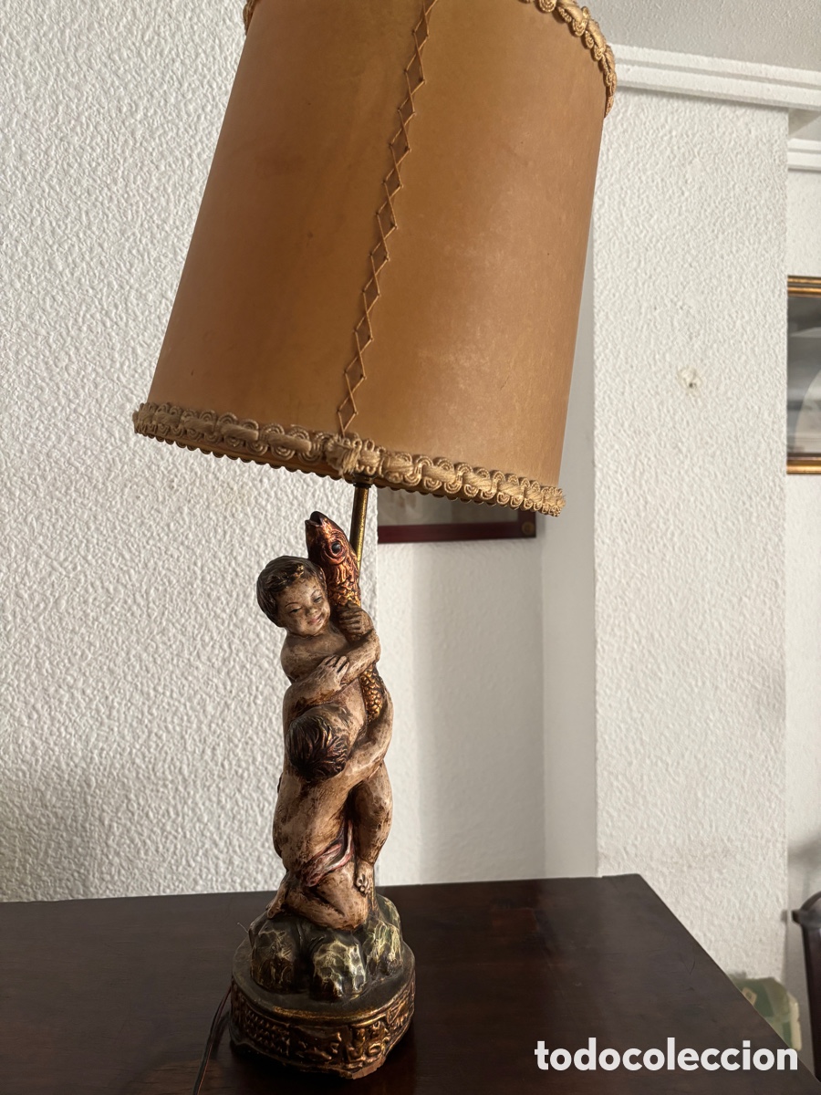 Antig&uuml;edades: L&aacute;mpara de mesa antigua con base decorativa - Foto 1
