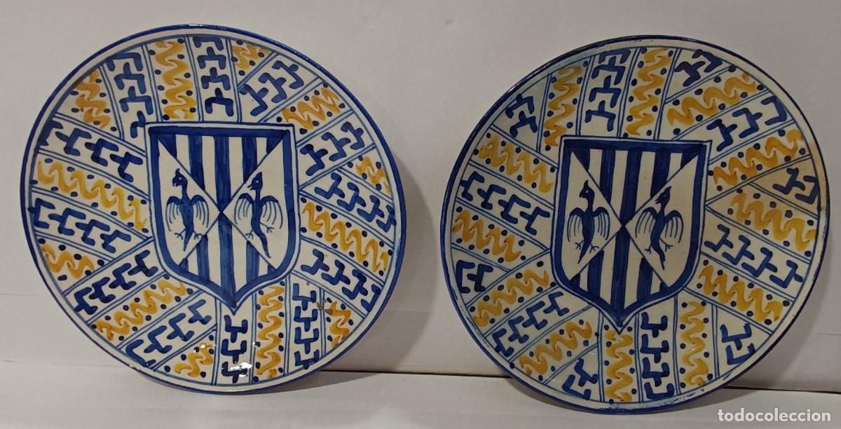 Antig&uuml;edades: PAREJA DE PLATOS ANTIGUOS DE PARED - Foto 1