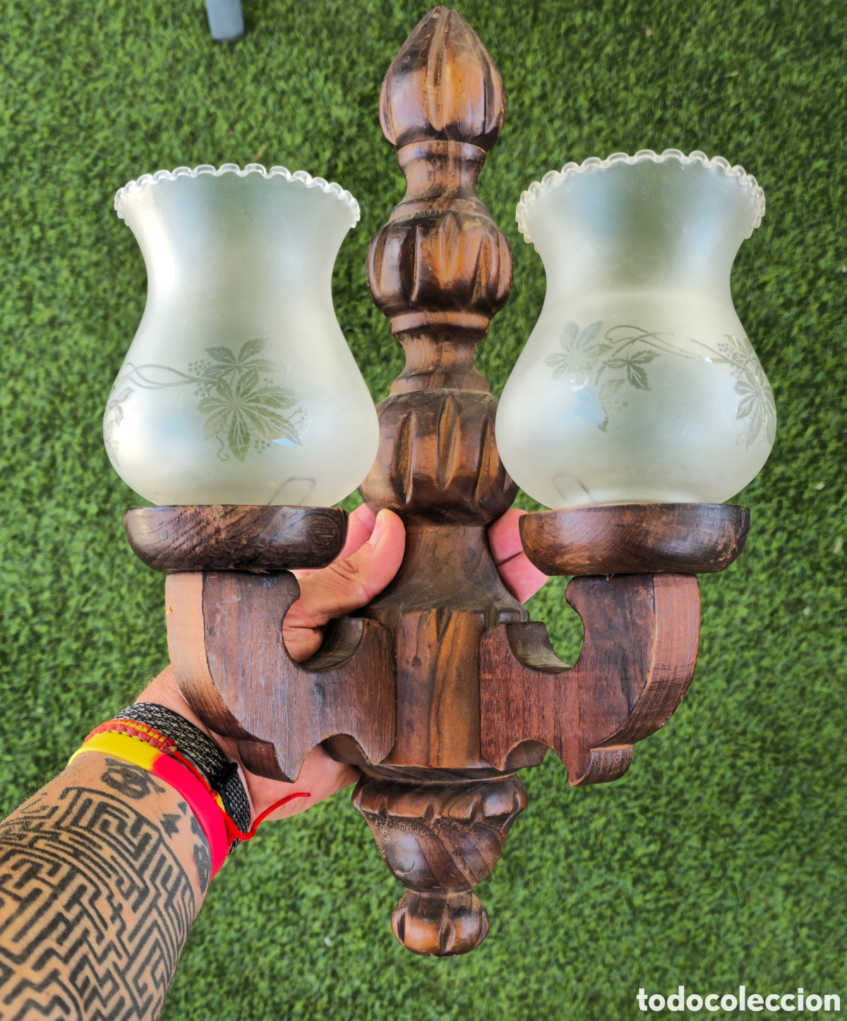 Antig&uuml;edades: Aplique madera y cristal - Foto 1