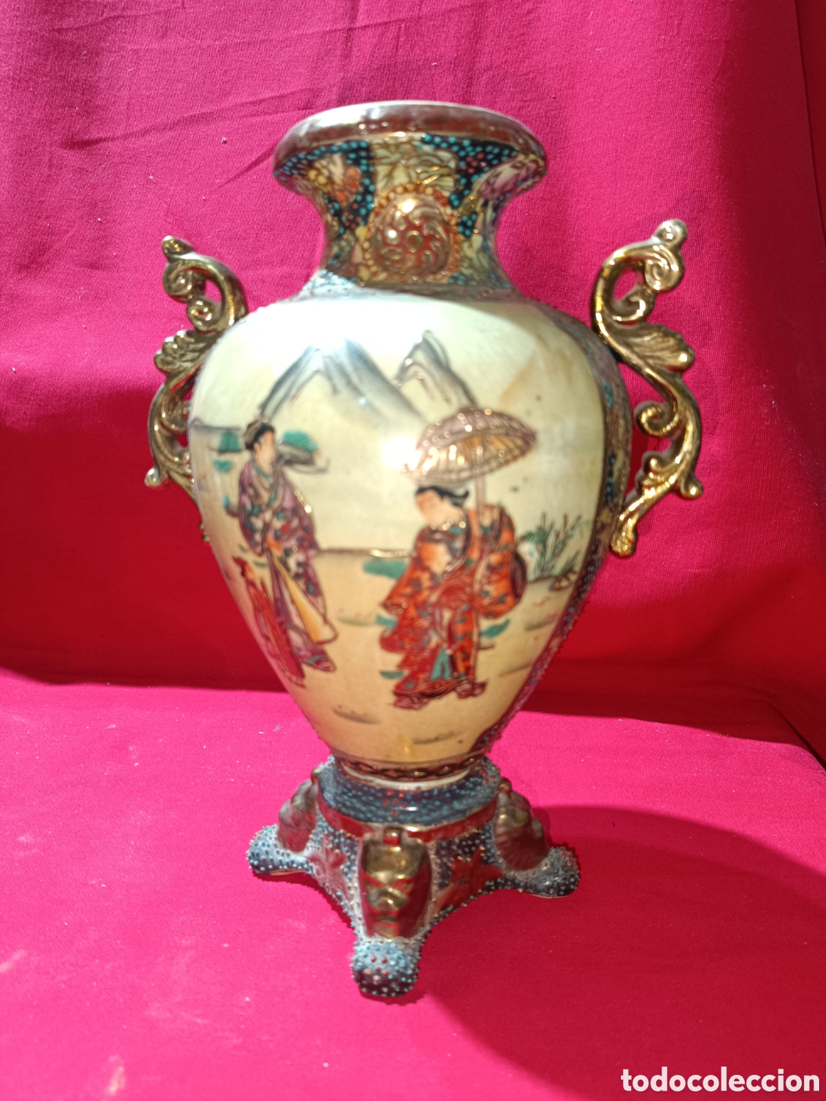 Antig&uuml;edades: Antiguo jarr&oacute;n Satsuma con relieves - Foto 1