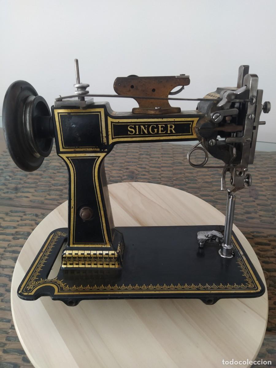 Antig&uuml;edades: Maquina de coser guantes - Foto 4