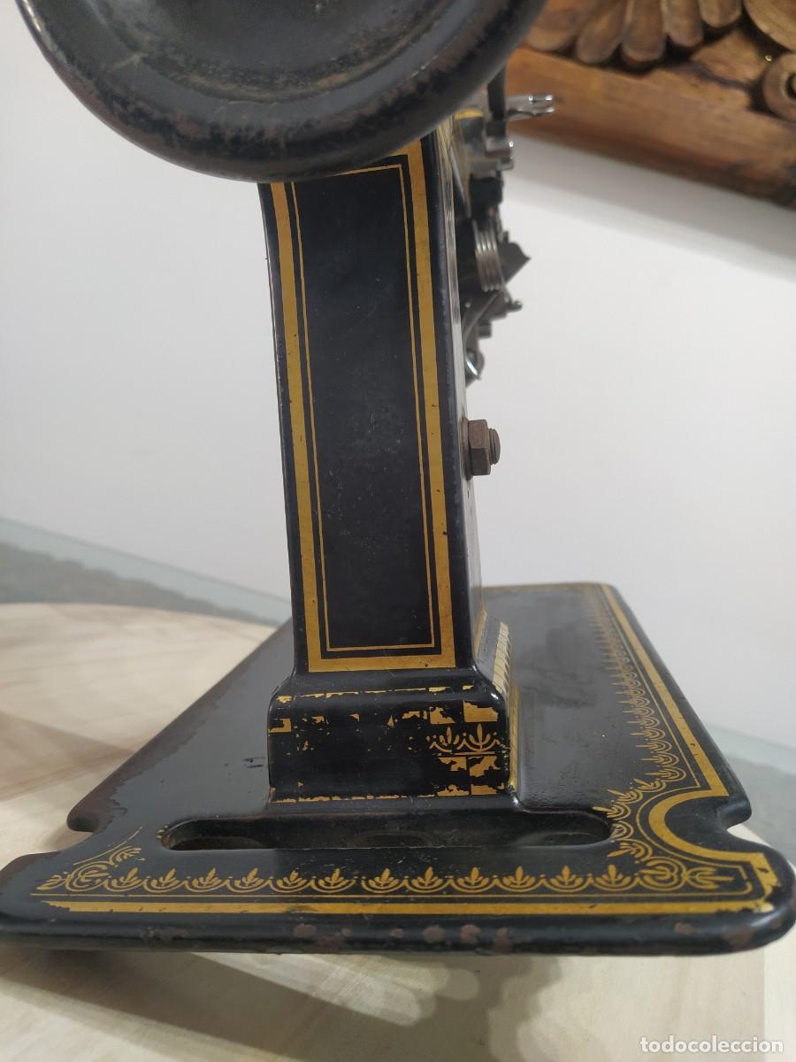 Antig&uuml;edades: Maquina de coser guantes - Foto 8