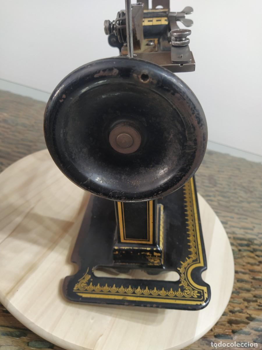 Antig&uuml;edades: Maquina de coser guantes - Foto 10