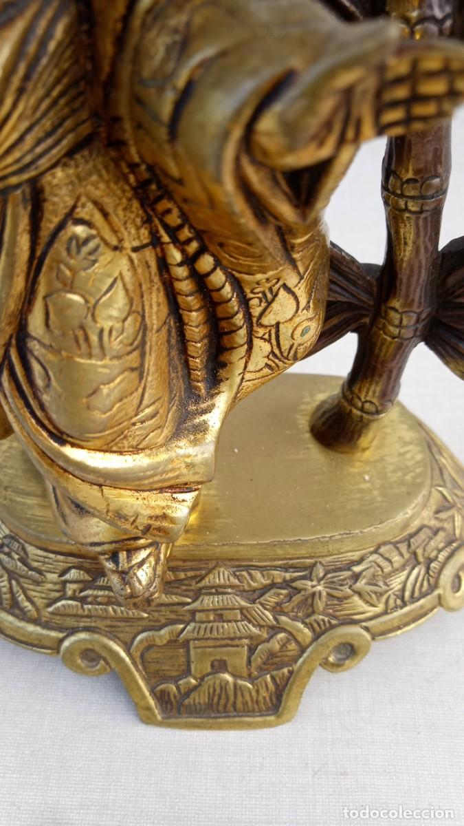 Antig&uuml;edades: Lampara de sobremesa, de bronce - Foto 4