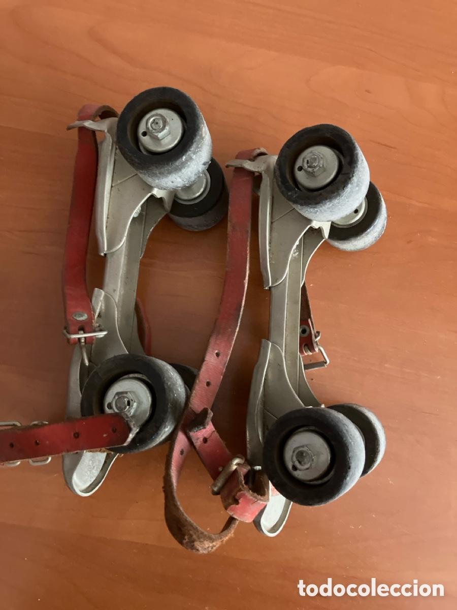 Antig&uuml;edades: Patines antiguos volador - Foto 2