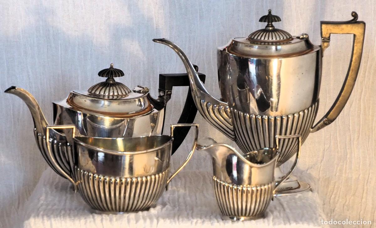 Antig&uuml;edades: Juego de t&eacute; ingl&eacute;s ba&ntilde;ado en plata - Foto 1