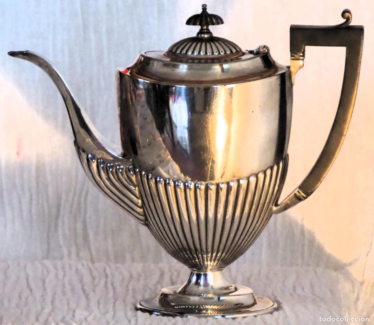 Antig&uuml;edades: Juego de t&eacute; ingl&eacute;s ba&ntilde;ado en plata - Foto 2