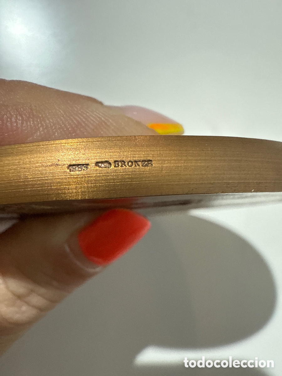 Antig&uuml;edades: Medalla bronce de Picasso - Foto 4