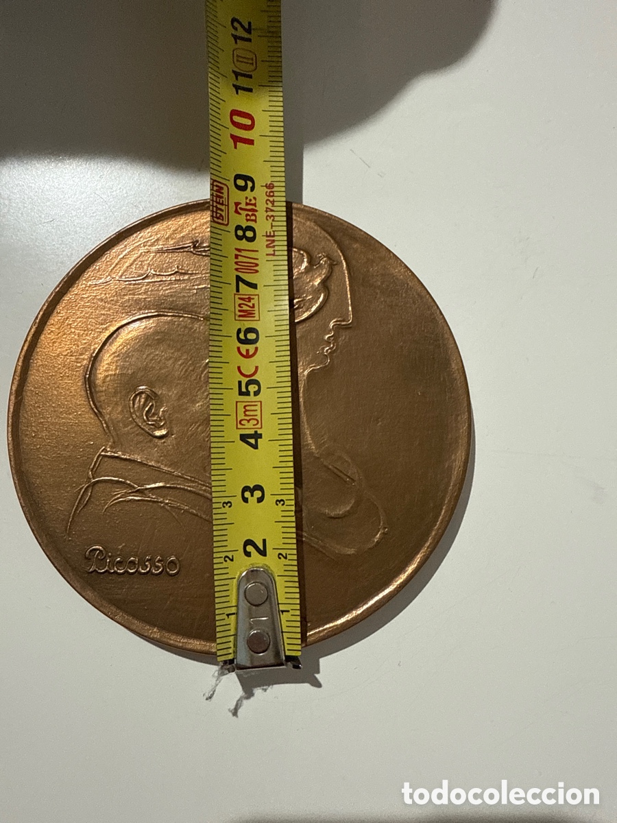 Antig&uuml;edades: Medalla bronce de Picasso - Foto 5