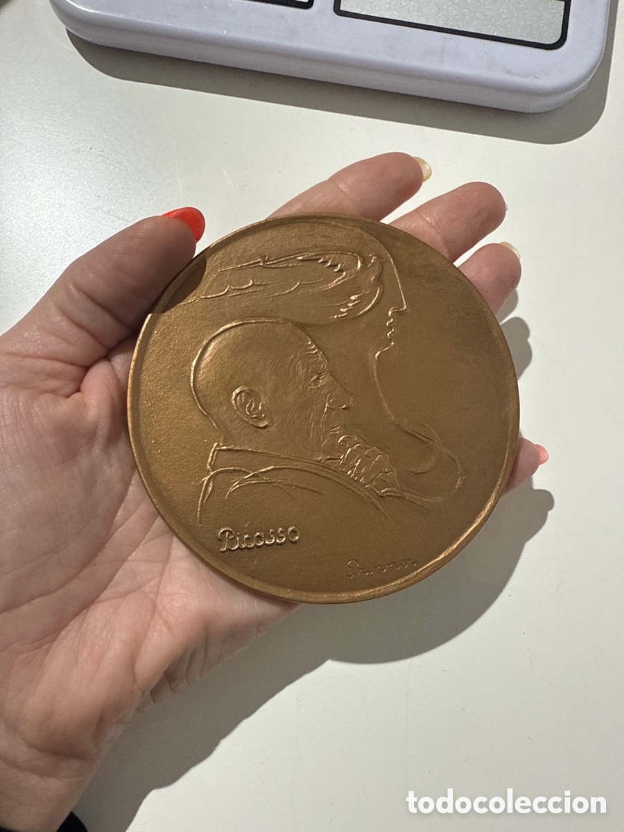 Antig&uuml;edades: Medalla bronce de Picasso - Foto 6