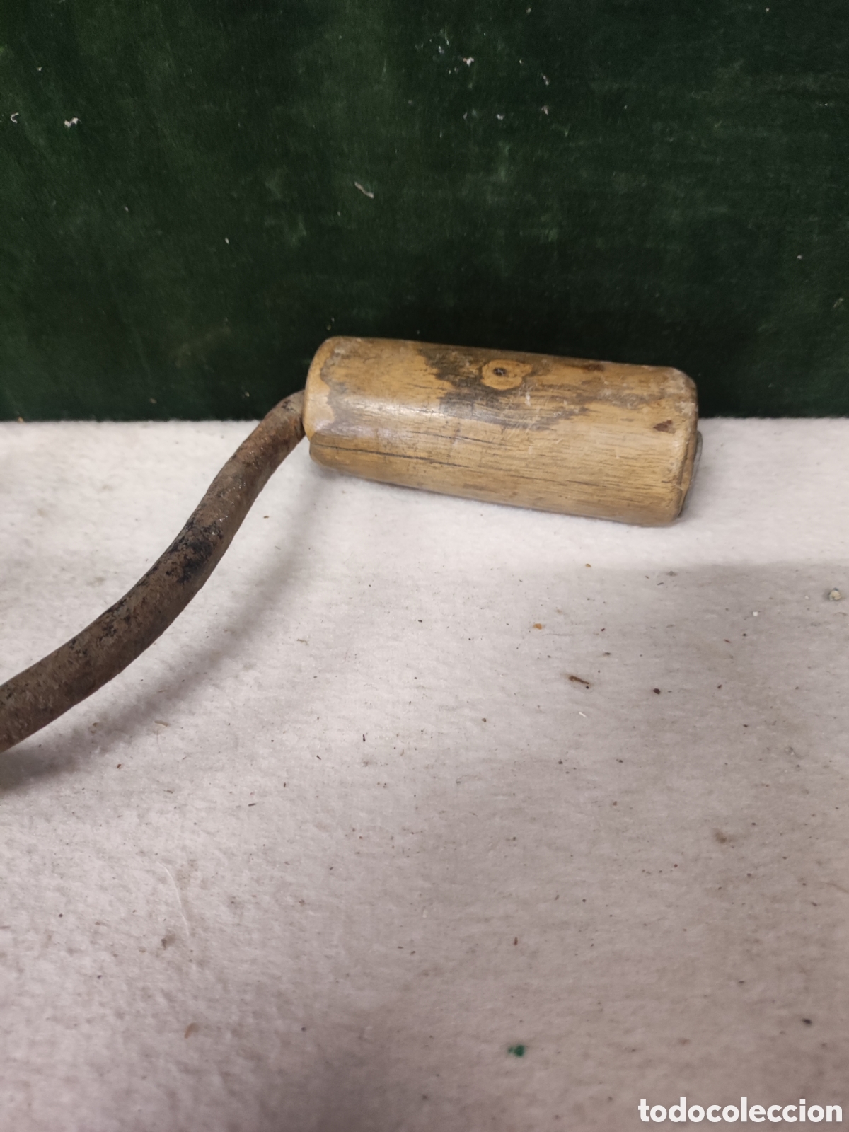 Antig&uuml;edades: Escardilla antigua de hierro y madera - Foto 3
