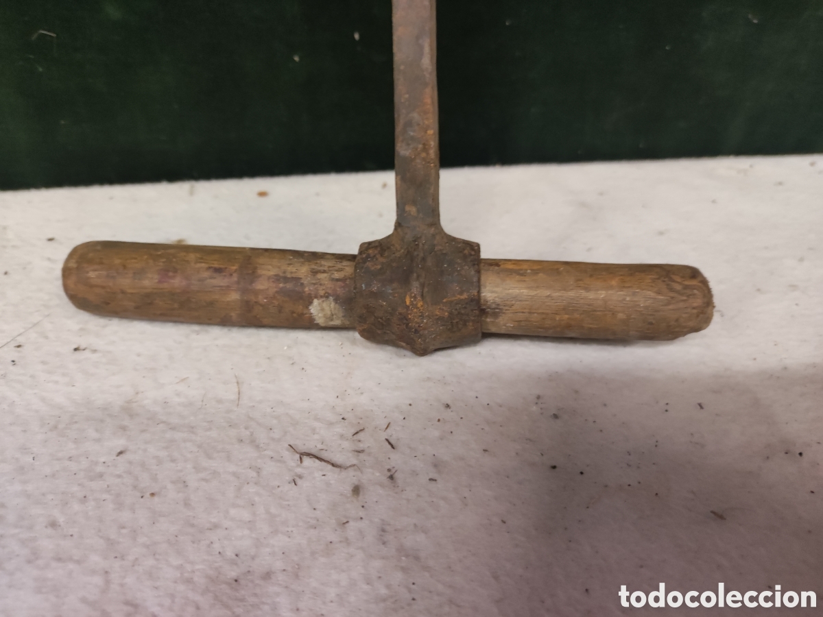 Antig&uuml;edades: Berbiqu&iacute; de hierro antiguo - Foto 2