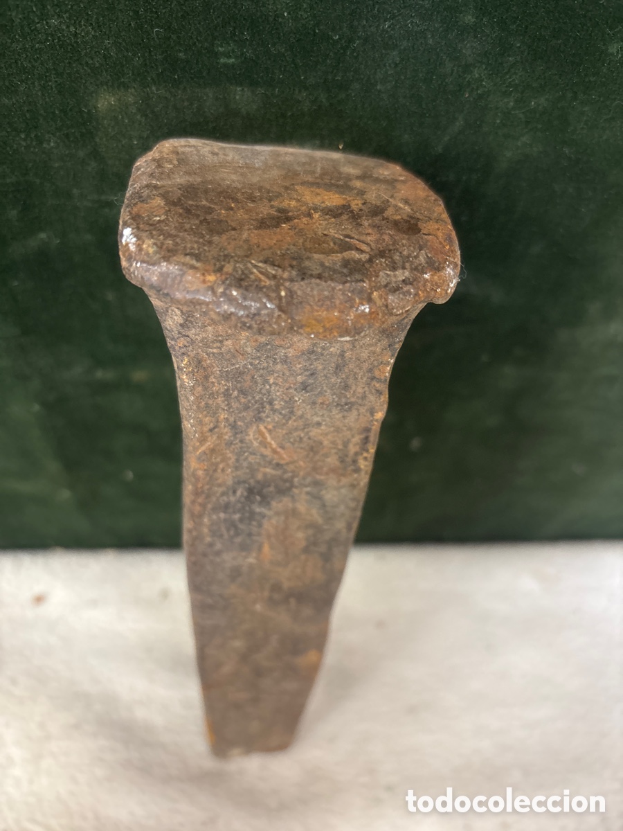 Antig&uuml;edades: Cu&ntilde;a de hierro muy antigua - Foto 2