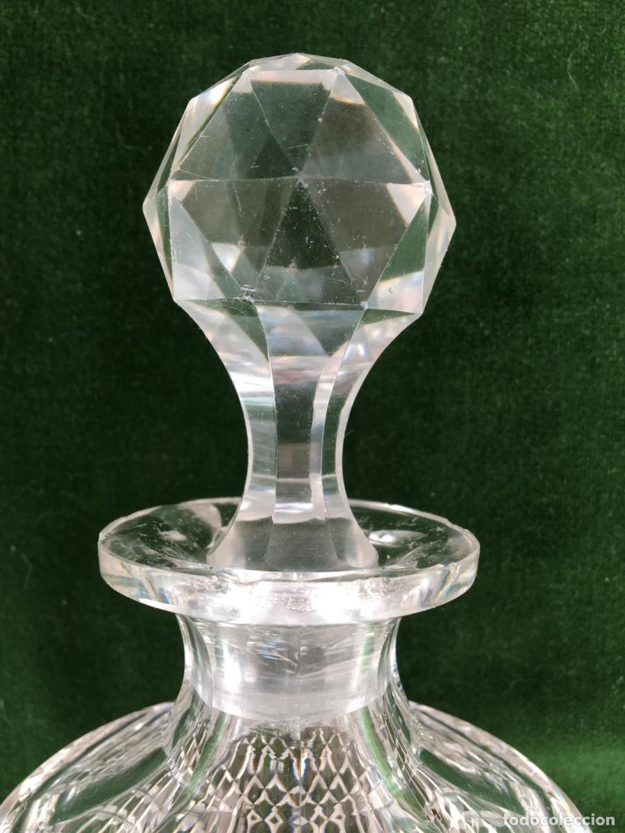 Antig&uuml;edades: Licorera de cristal tallado - Foto 2