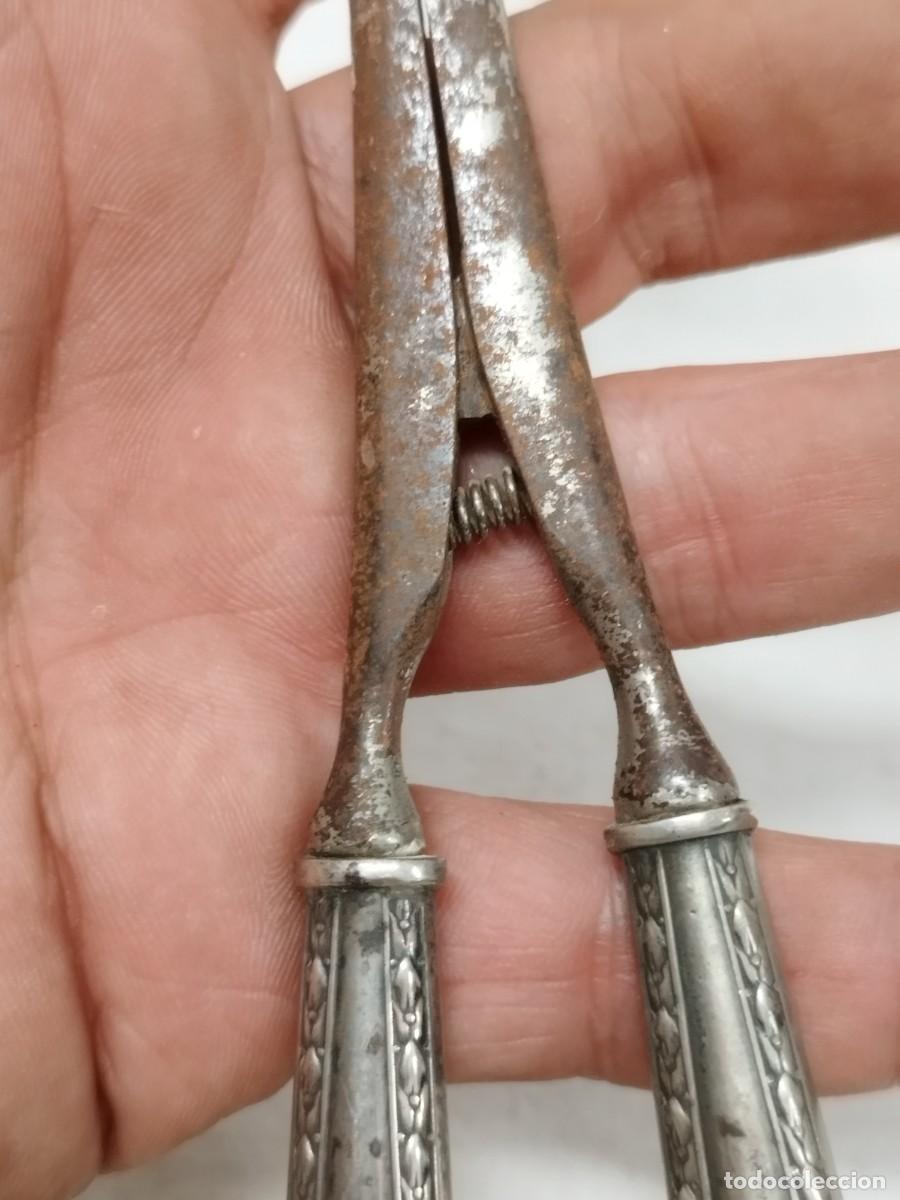 Antig&uuml;edades: Antiguo &uacute;til estirados de guantes. - Foto 6