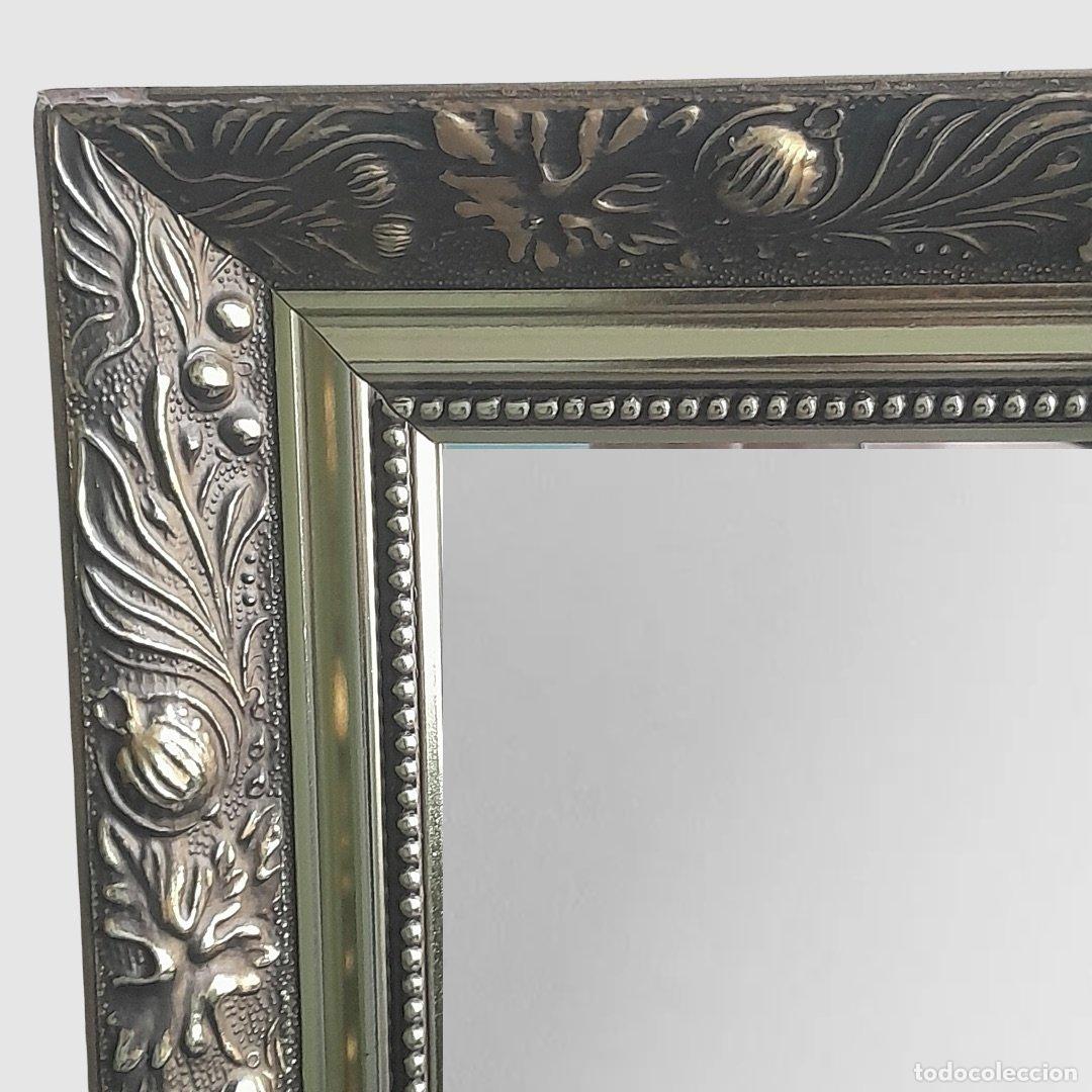 Antig&uuml;edades: ESPEJO RECTANGULAR CON MARCO ORNAMENTADO. MEDIADOS S. XIX. - Foto 4