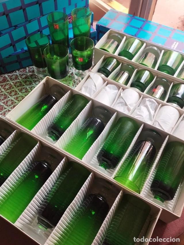 Antig&uuml;edades: Copas de cristal verde - Foto 4