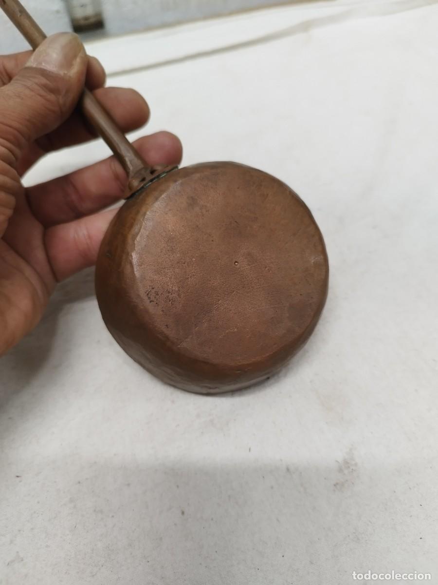 Antig&uuml;edades: Antiguo cucharon de caldero. - Foto 4