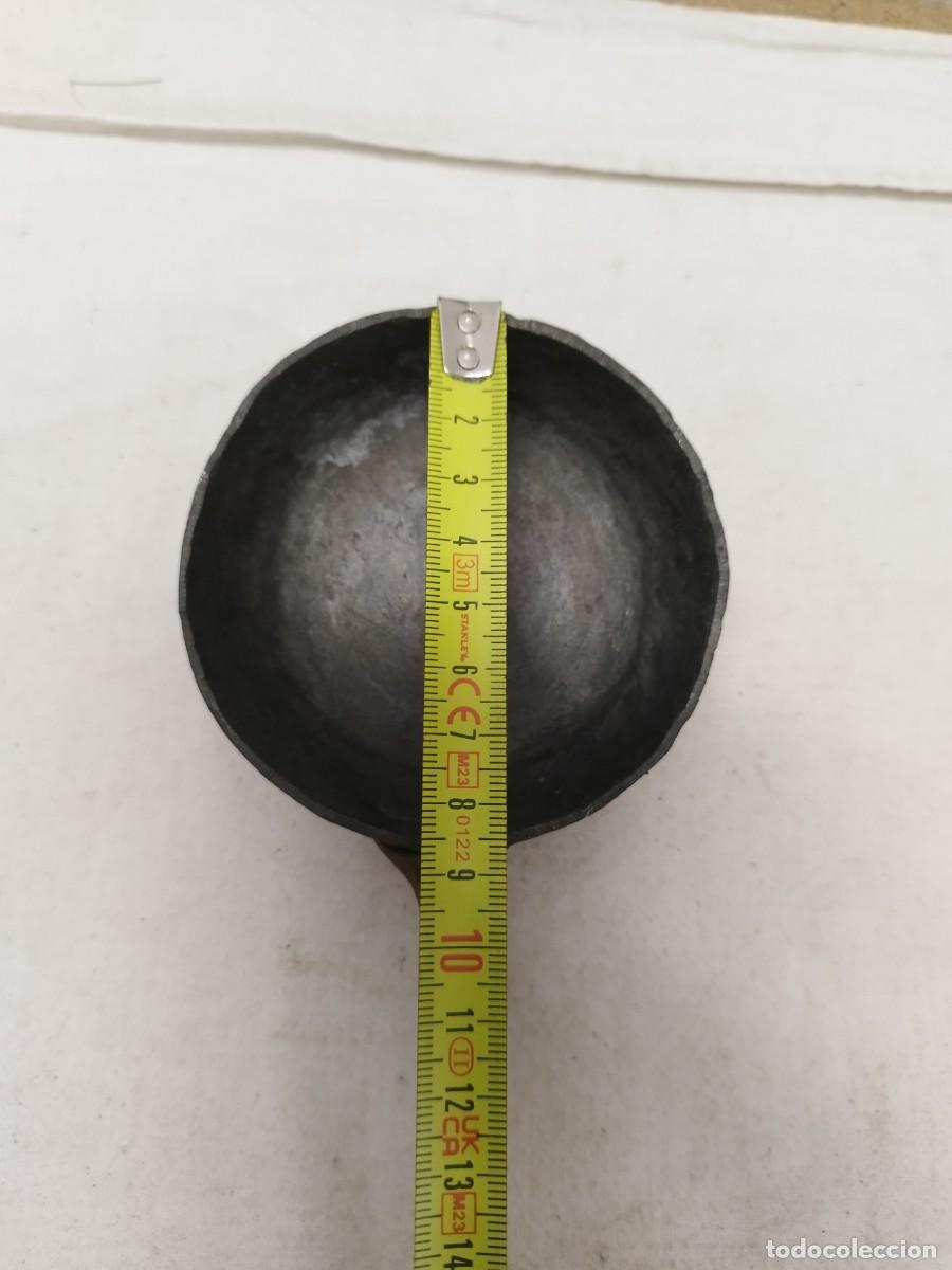 Antig&uuml;edades: Antiguo cucharon de caldero. - Foto 8