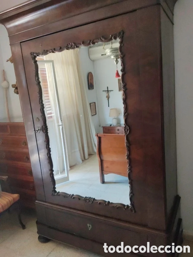 Antig&uuml;edades: Armario de Caoba con espejo - Foto 5