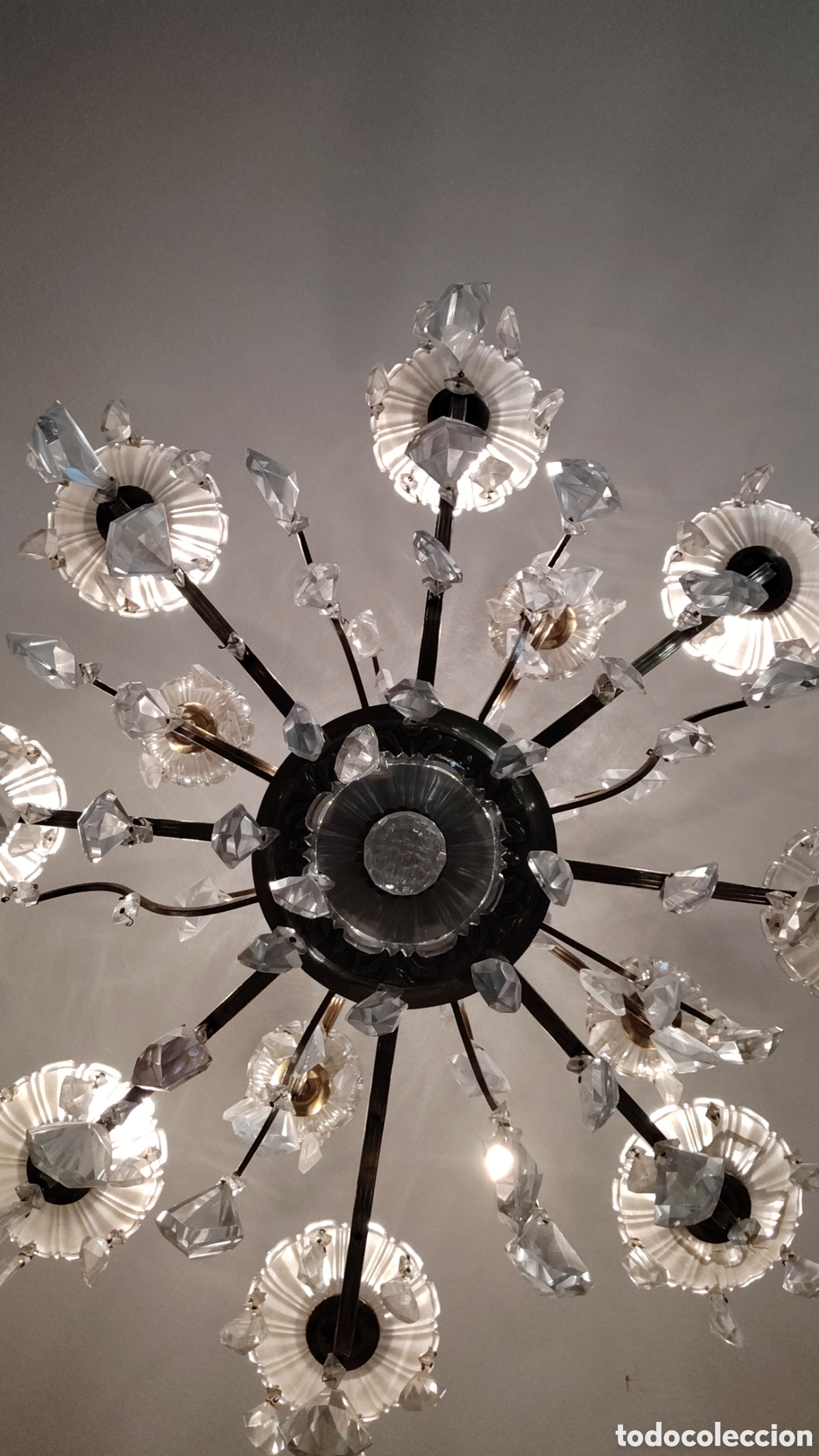 Antig&uuml;edades: Lampara de Ara&ntilde;a de Bronce y Cristal - Foto 4