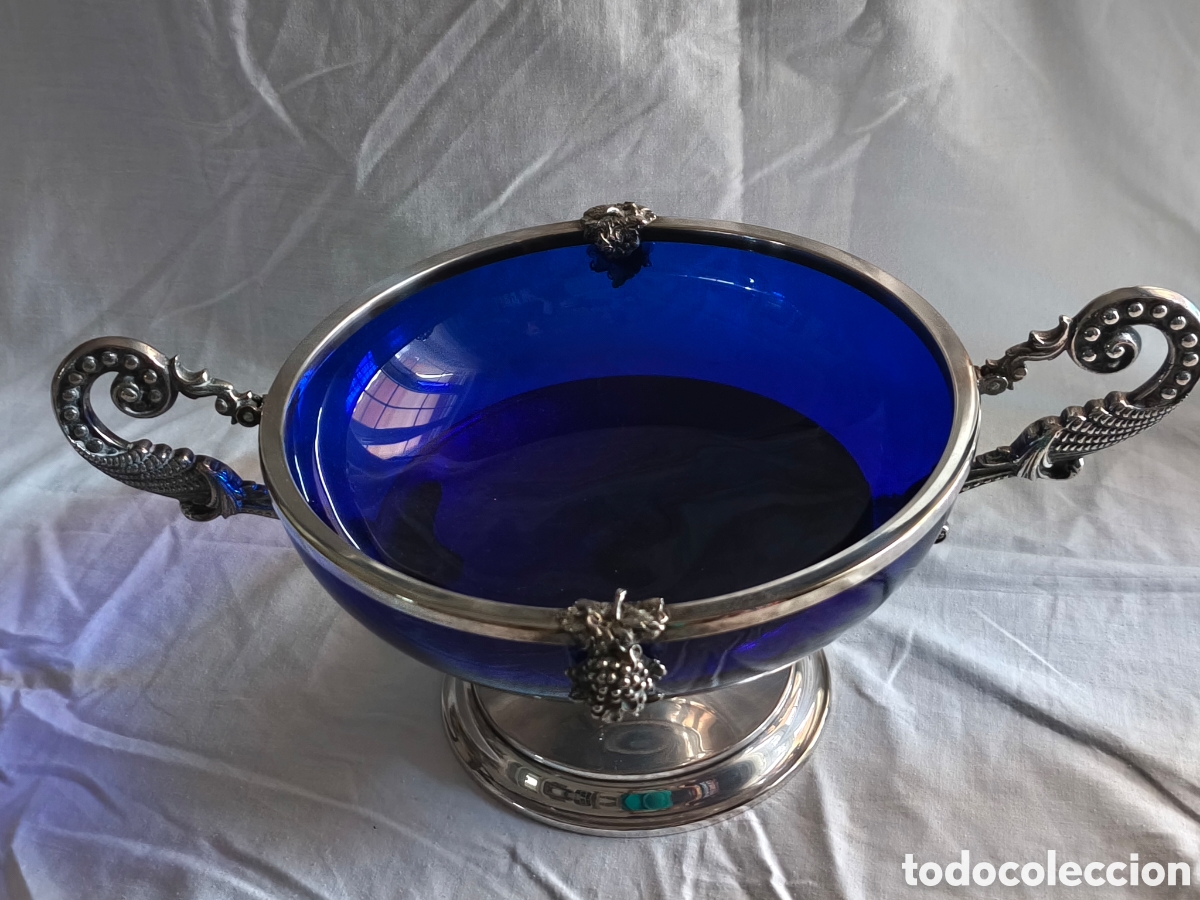 Antig&uuml;edades: Centro de mesa antiguo combinando cristal y metal - Foto 2