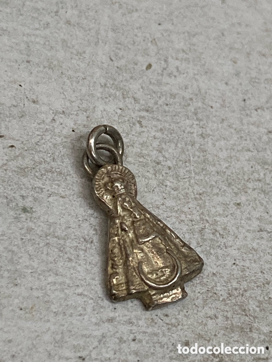 Antig&uuml;edades: Medalla de plata religiosa C455 - Foto 1