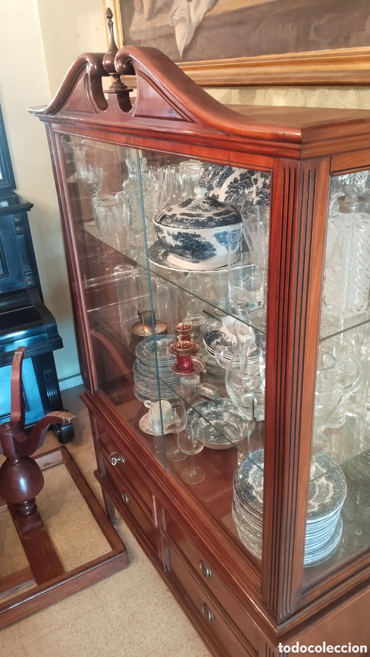 Antig&uuml;edades: Vitrina de madera 4 cajones - Foto 2