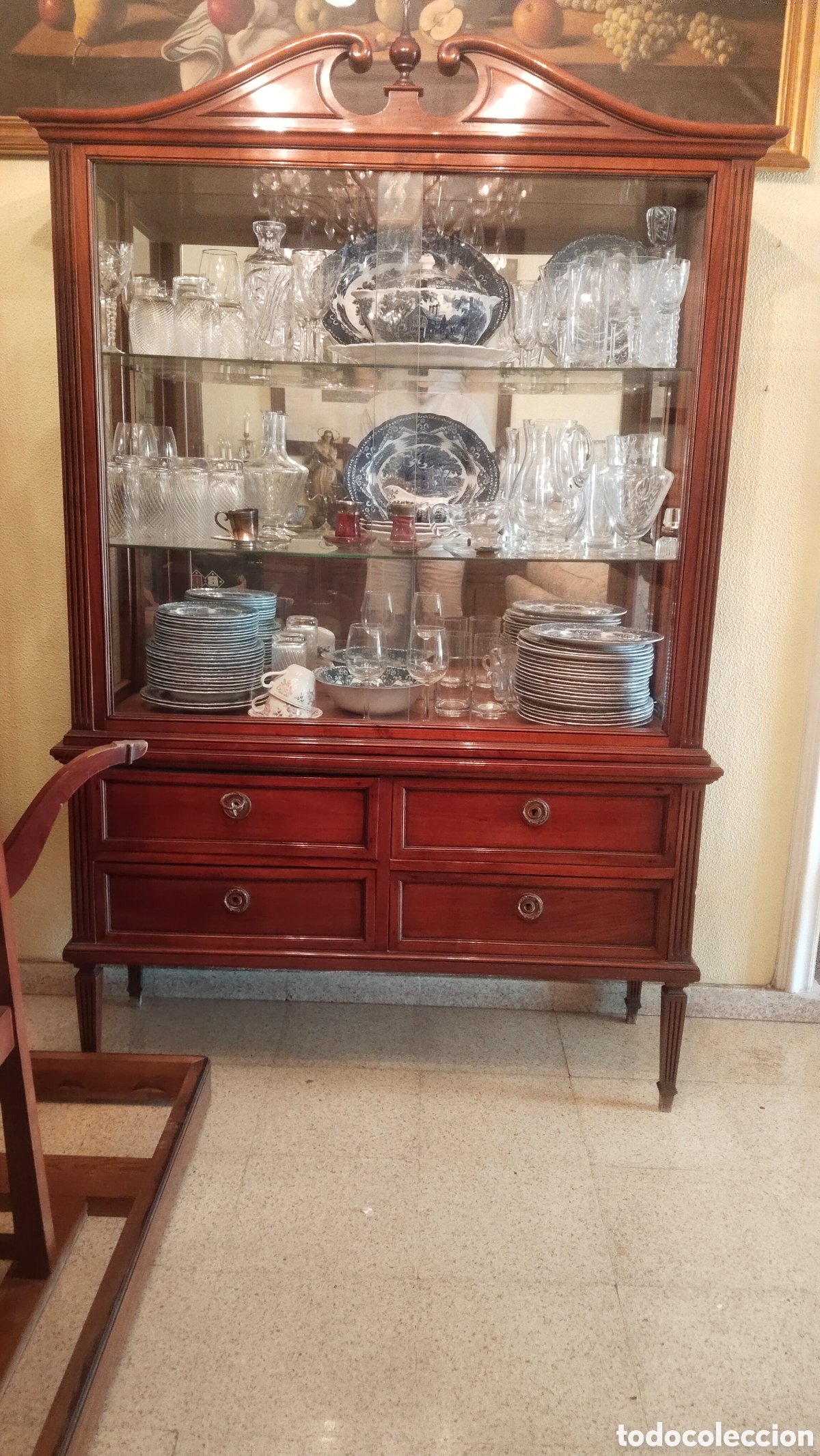 Antig&uuml;edades: Vitrina de madera 4 cajones - Foto 1