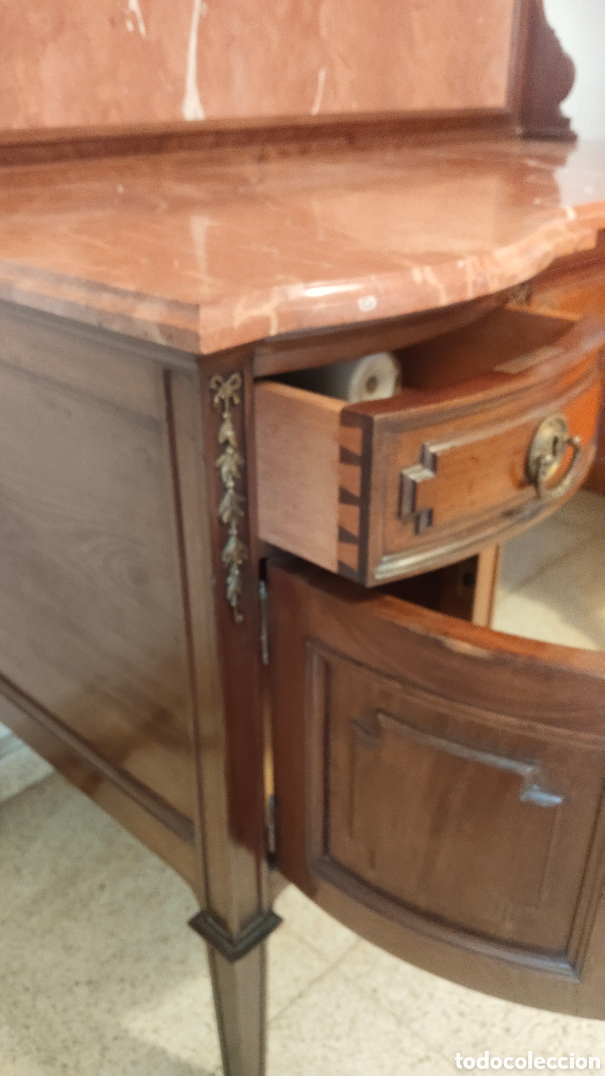 Antig&uuml;edades: Escritorio de madera con m&aacute;rmol rojo - Foto 5
