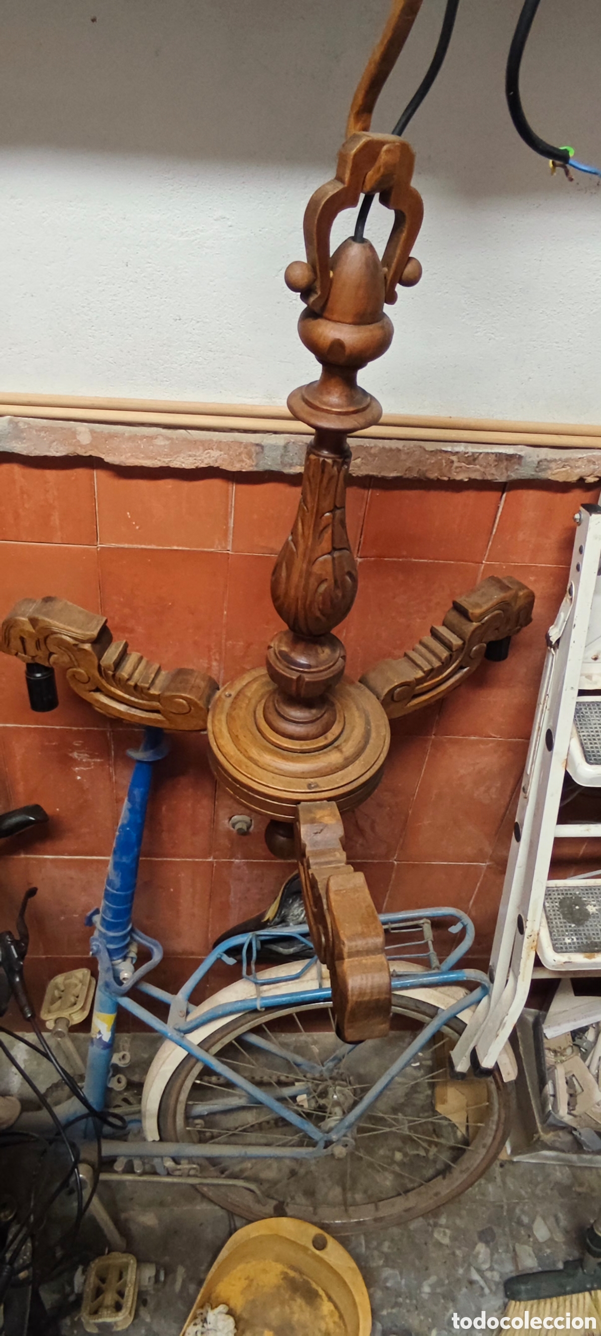 Antig&uuml;edades: L&aacute;mpara de madera antig&uuml;a - Foto 2