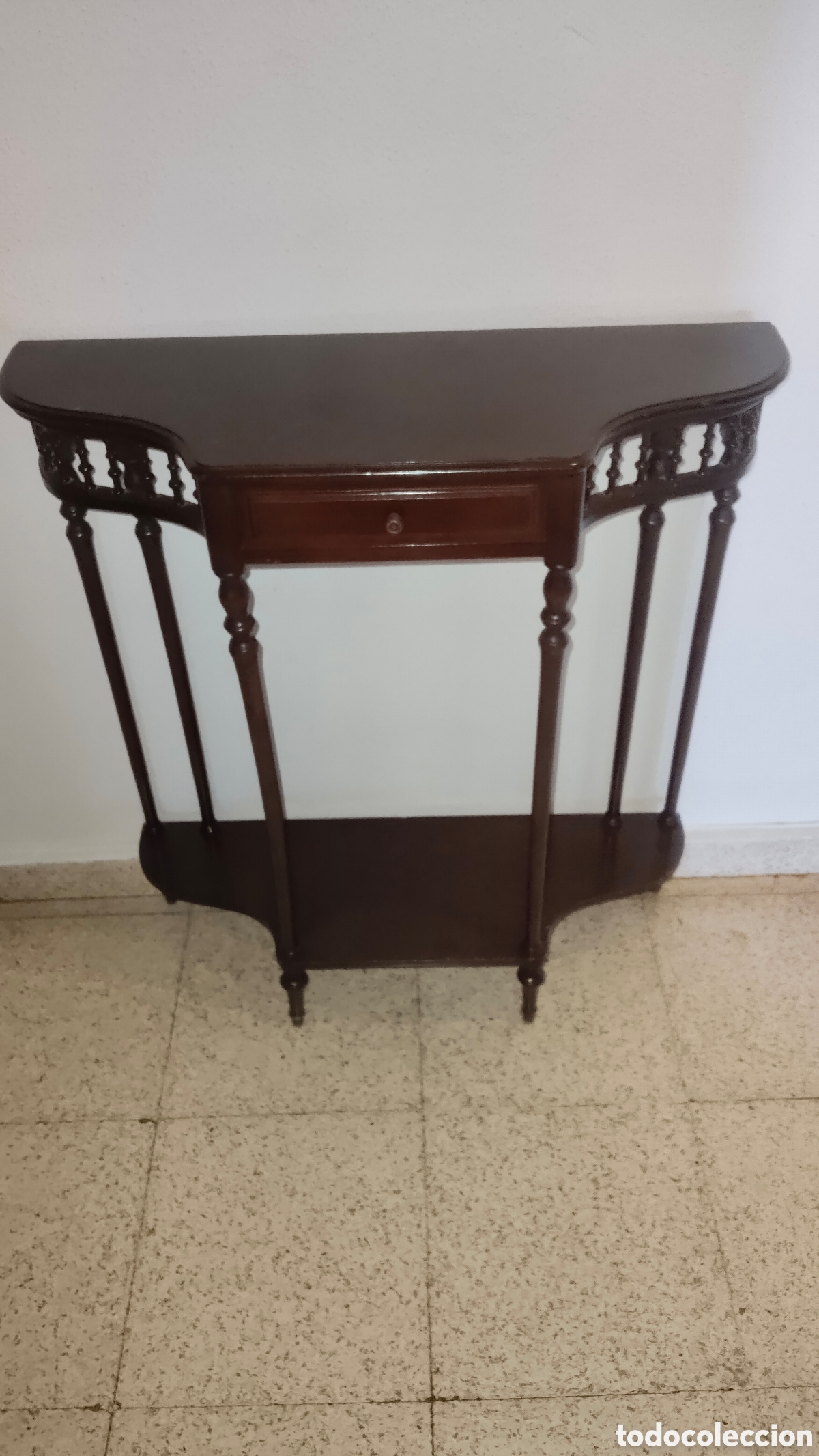 Antig&uuml;edades: Mesa de Pasillo de Madera - Foto 1