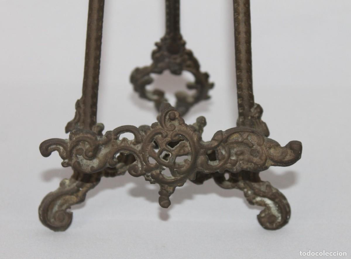 Antig&uuml;edades: Caballete expositor en bronce. Estilo Rococ&oacute;. - Foto 2
