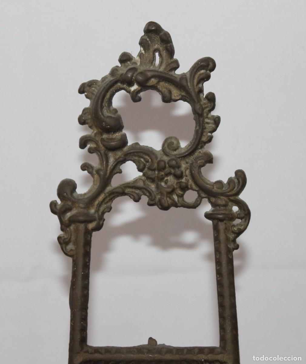 Antig&uuml;edades: Caballete expositor en bronce. Estilo Rococ&oacute;. - Foto 3