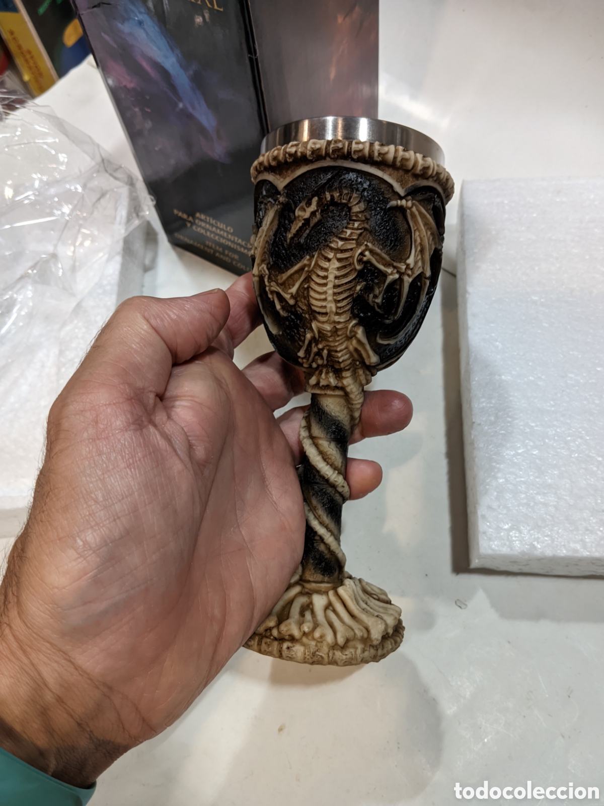 Antig&uuml;edades: Copa drag&oacute;n resina y acero - Foto 5