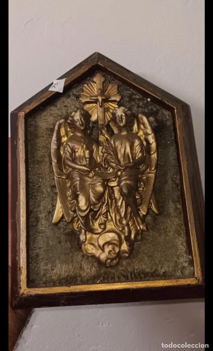 Antig&uuml;edades: Antiguo cuadro con figura biscuit