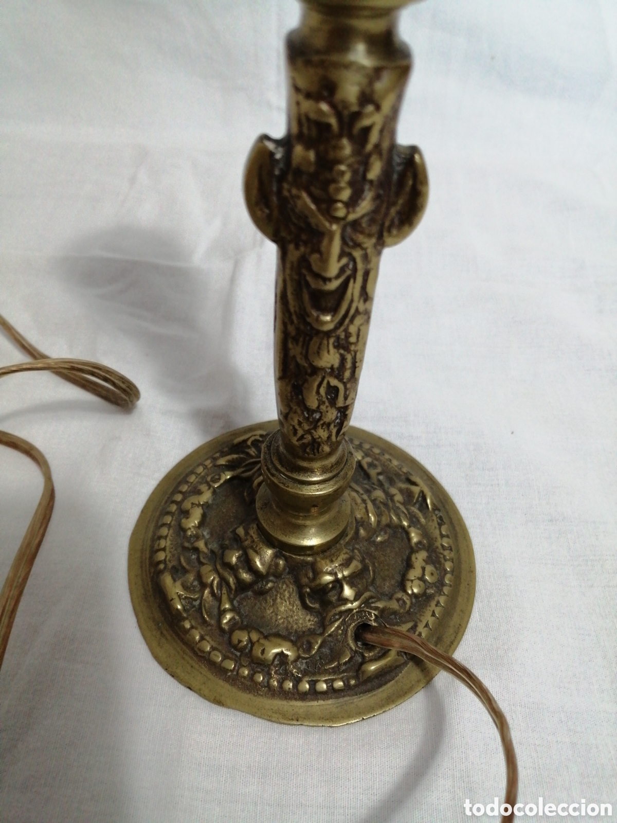 Antig&uuml;edades: L&aacute;mpara sobremesa bronce. - Foto 3