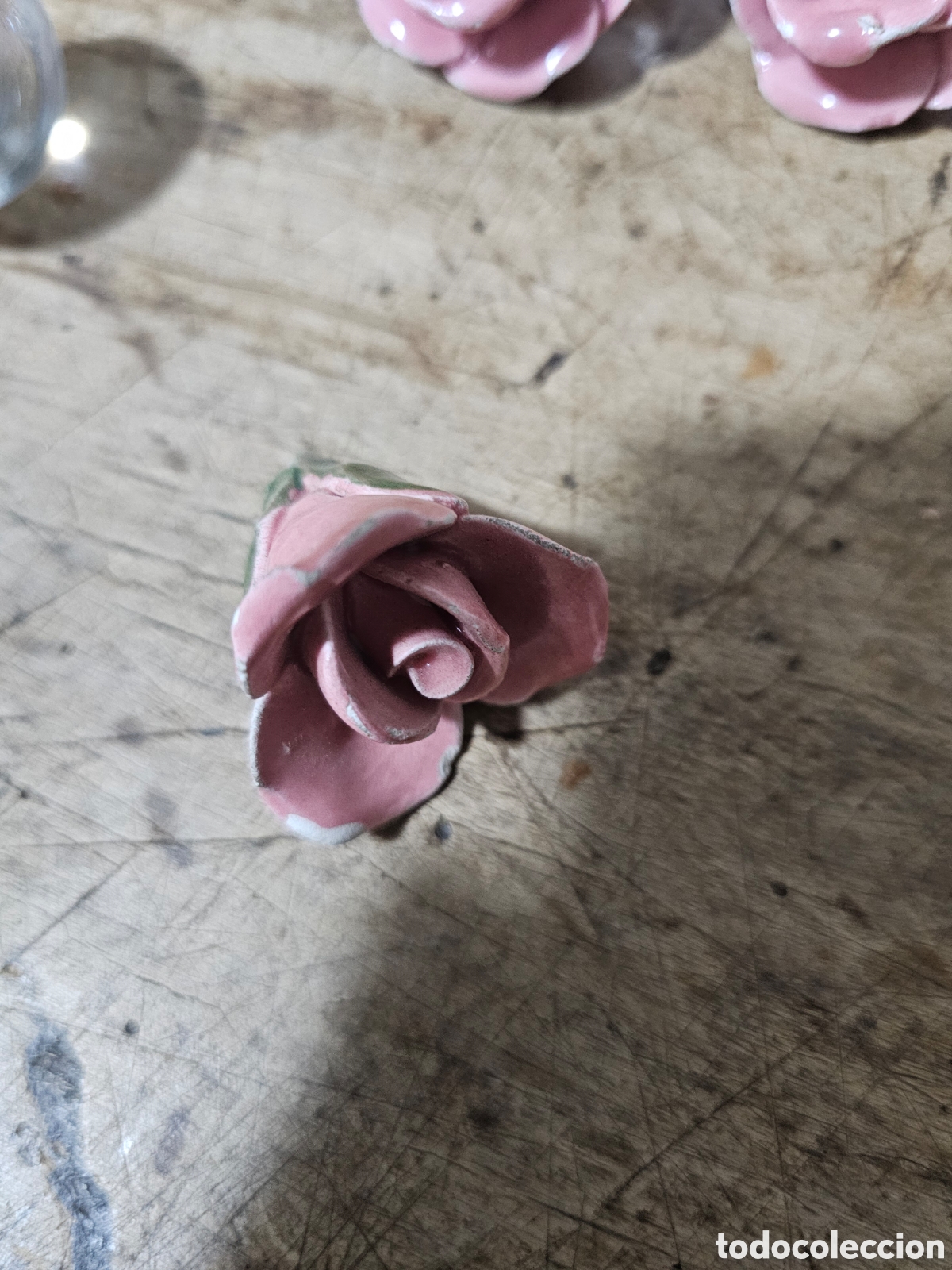 Antig&uuml;edades: Conjunto de rosas color rosa Manises - Foto 2