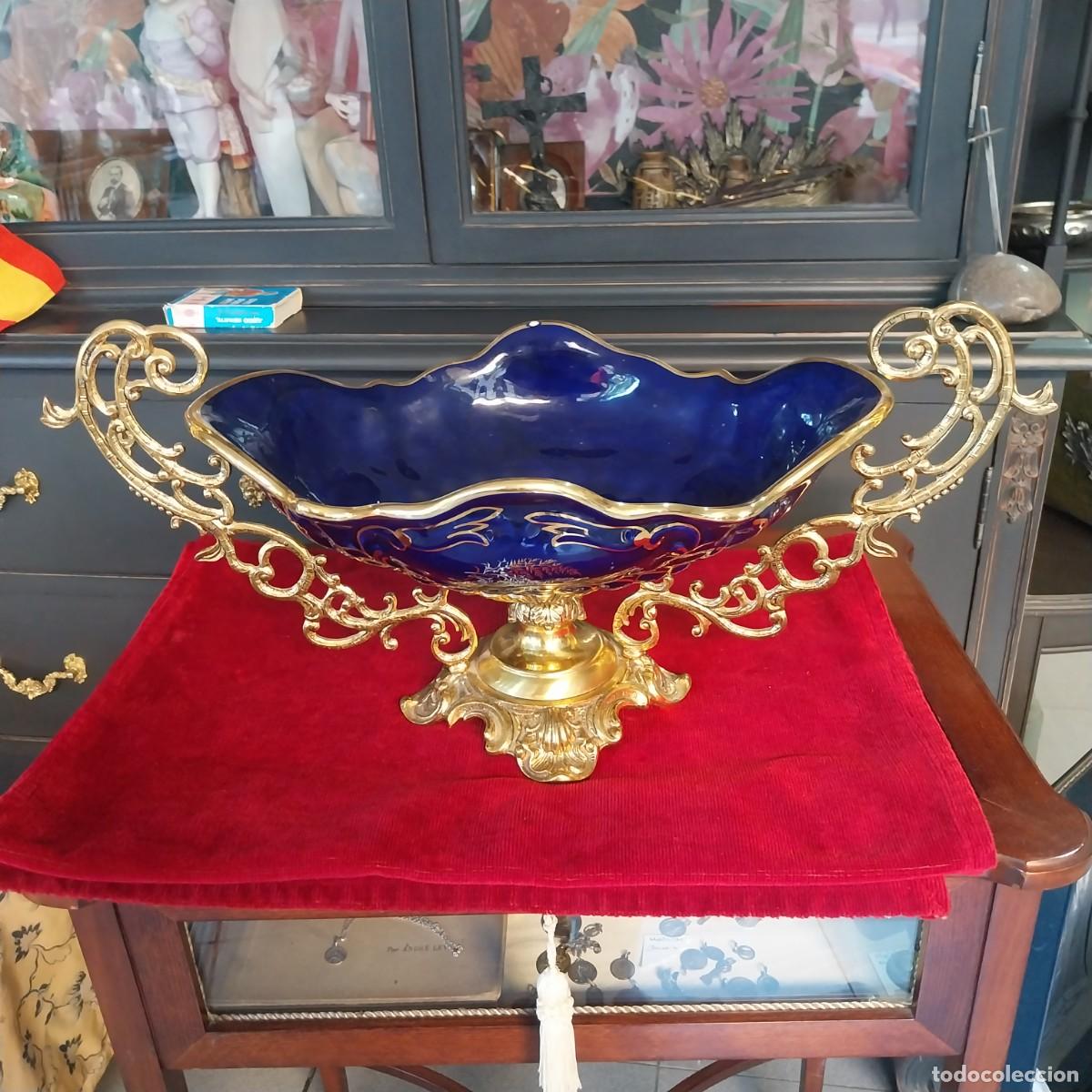 Antig&uuml;edades: Centro de mesa bronce y cobalto. - Foto 2