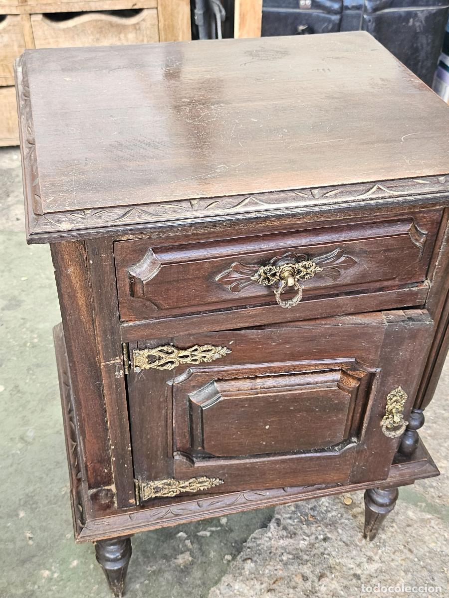Antig&uuml;edades: 2 mesilla de noche de madera - Foto 9