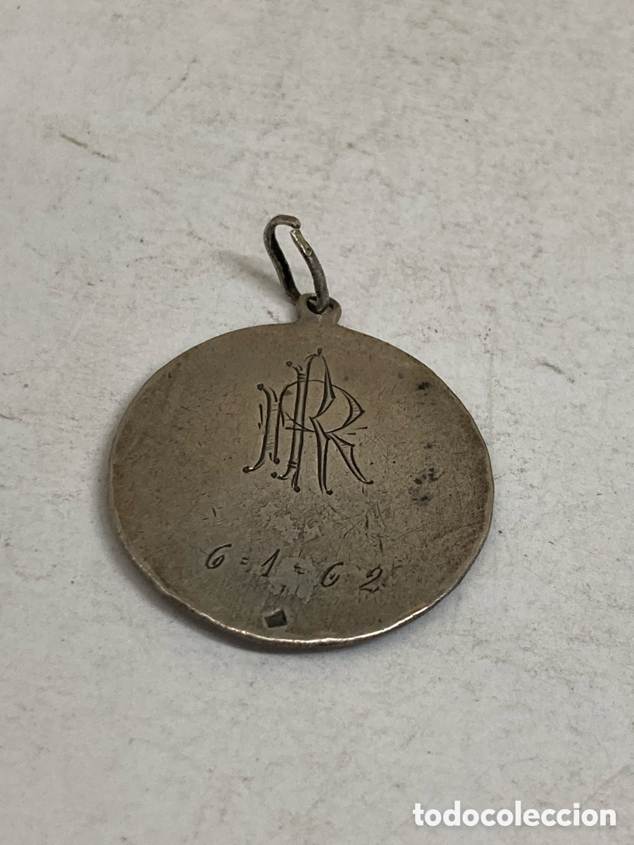 Antig&uuml;edades: Medalla de plata religiosa C456 - Foto 2