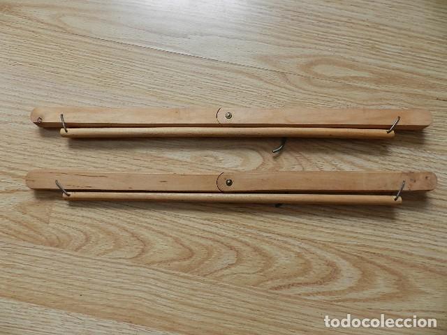 Antig&uuml;edades: Lote 2 perchas plegable madera vintage - Foto 9