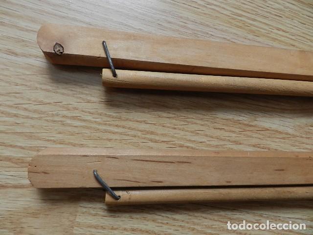 Antig&uuml;edades: Lote 2 perchas plegable madera vintage - Foto 12