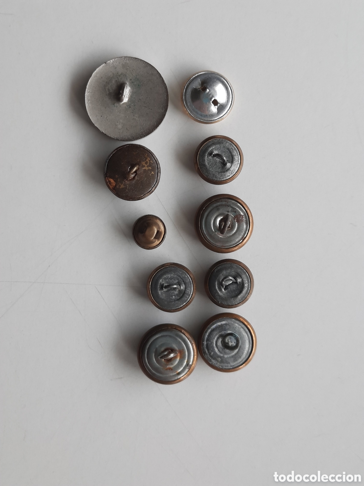 Antig&uuml;edades: 10 botones met&aacute;licos antiguos - Foto 2
