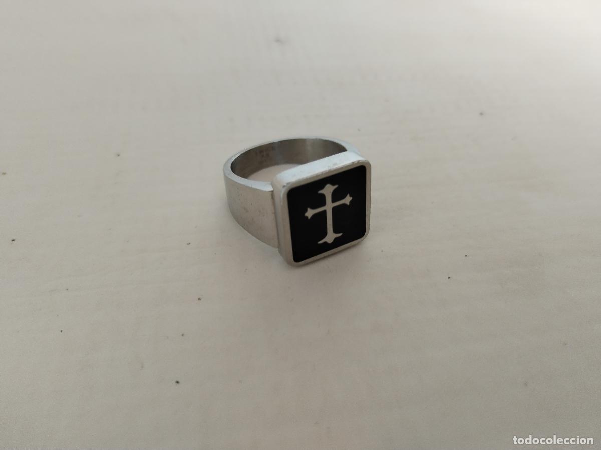 Antig&uuml;edades: cruz anillo plateado - Foto 2