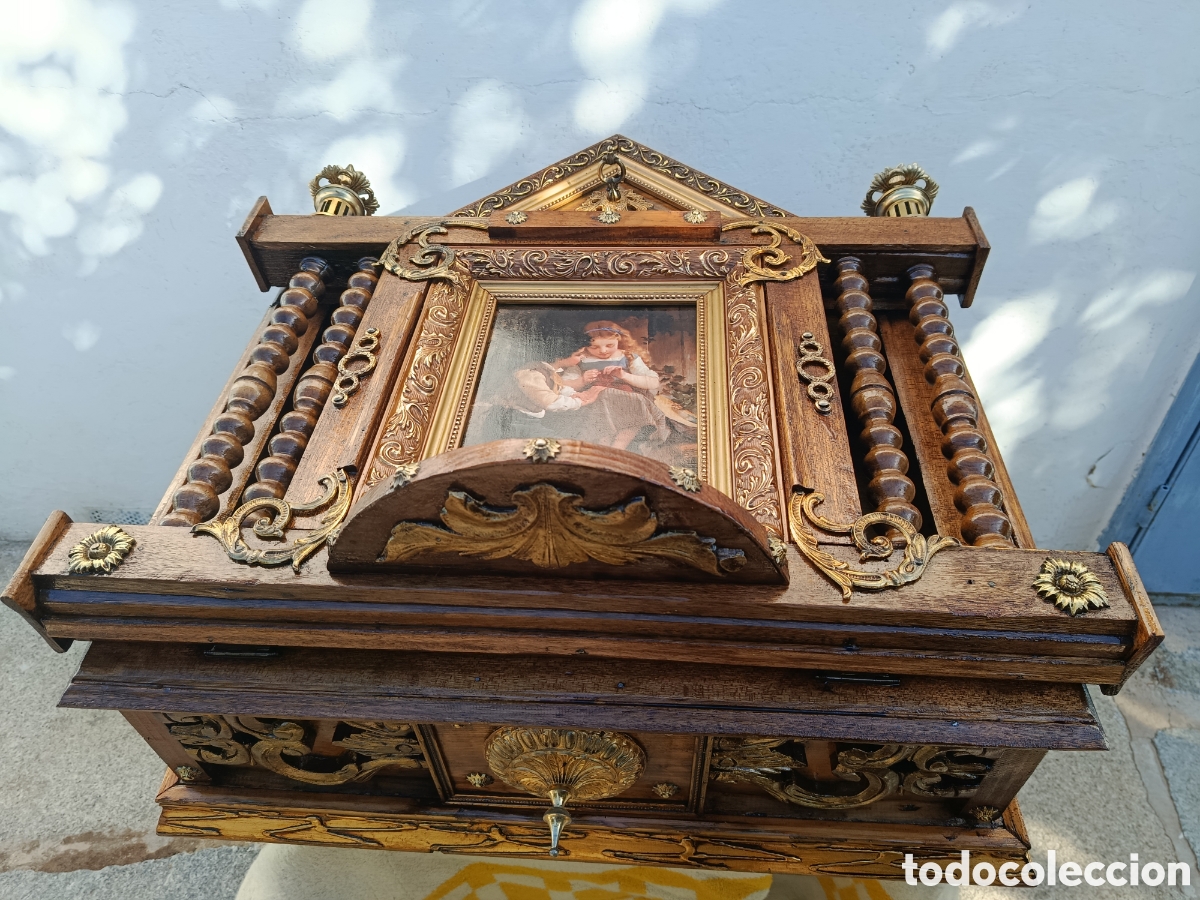 Antig&uuml;edades: Atril de mesa de madera, metal y bronce - Foto 4