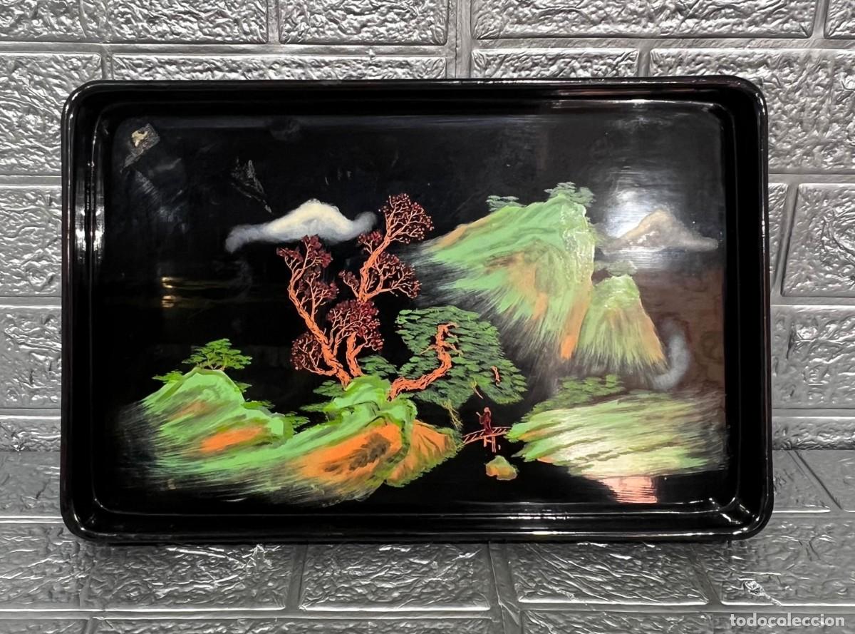 Antig&uuml;edades: Bandeja lacada vintage - Foto 1
