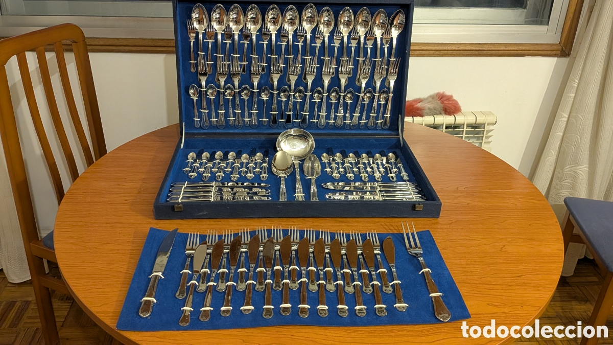 Antig&uuml;edades: Juego de cubiertos completo - Foto 1