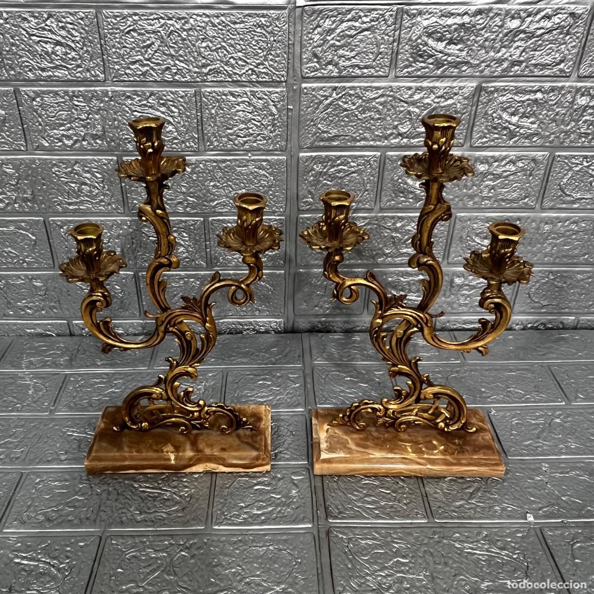 Antig&uuml;edades: Pareja de candelabros de bronce con base de m&aacute;rmol - Foto 4